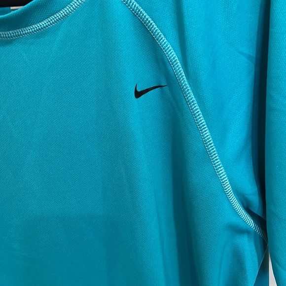 Nike Dri fit tee (Men) - Picture 3 of 6